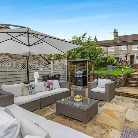 4 Bed In 83260